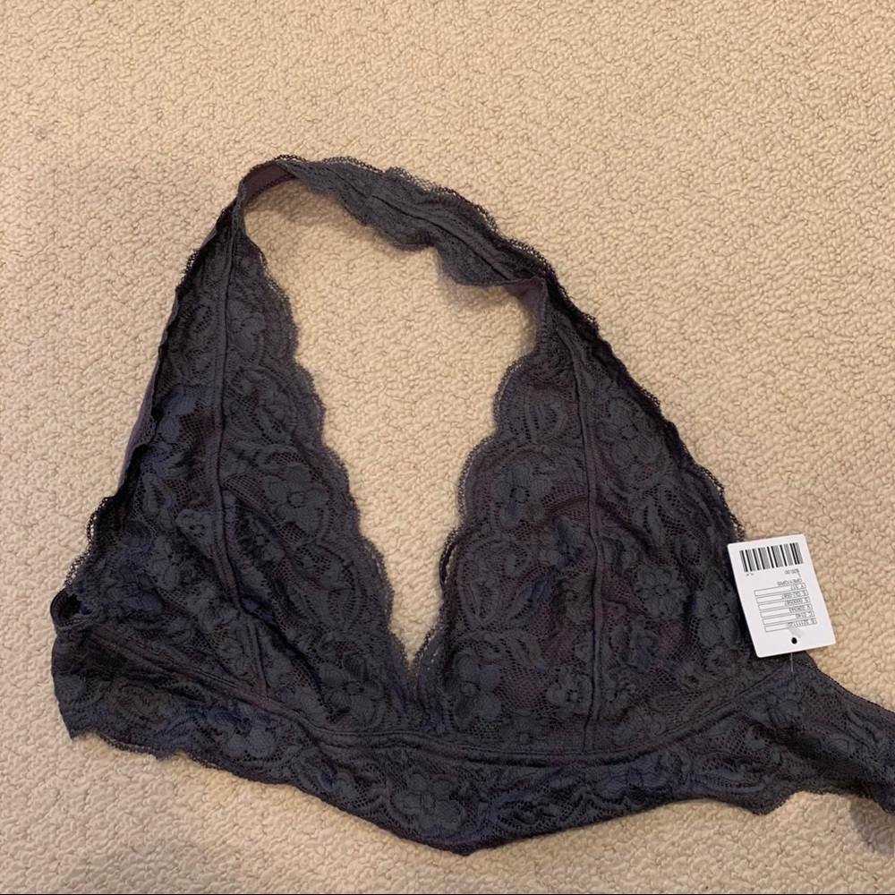 UO halter brallete